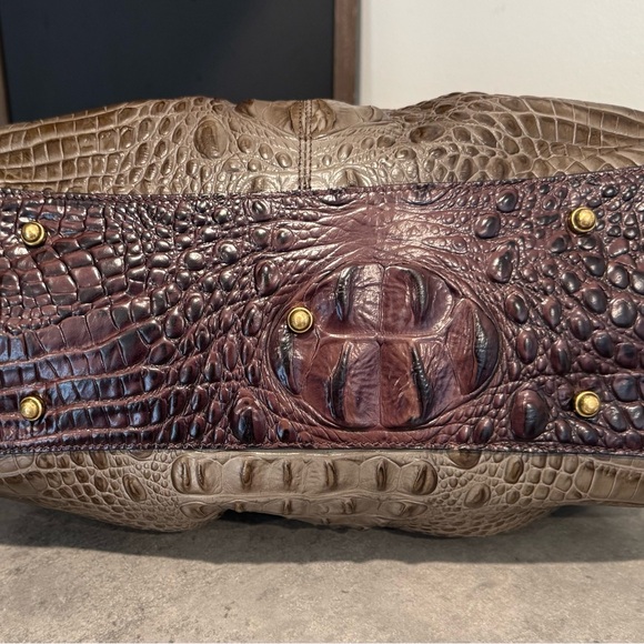 Brahmin Melbourne Lisa Dome Satchel! Very Gently Used!! - Picture 3 of 13